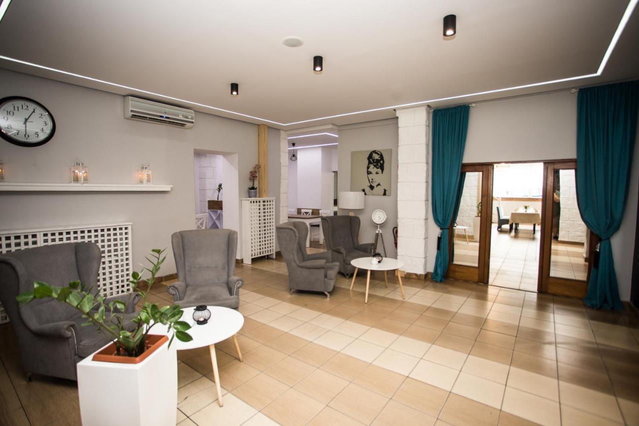 Hotel Tiffany Nowe Miasto Lubawskie Buitenkant foto