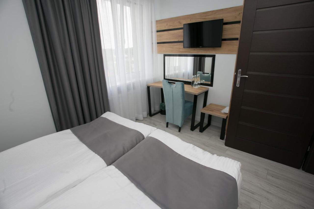 Hotel Tiffany Nowe Miasto Lubawskie Buitenkant foto
